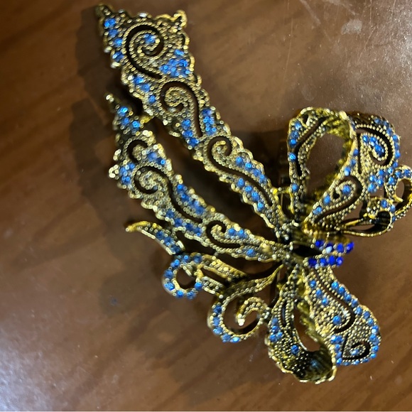 Elegant Gold and Blue Bow Brooch - Picture 10 of 11